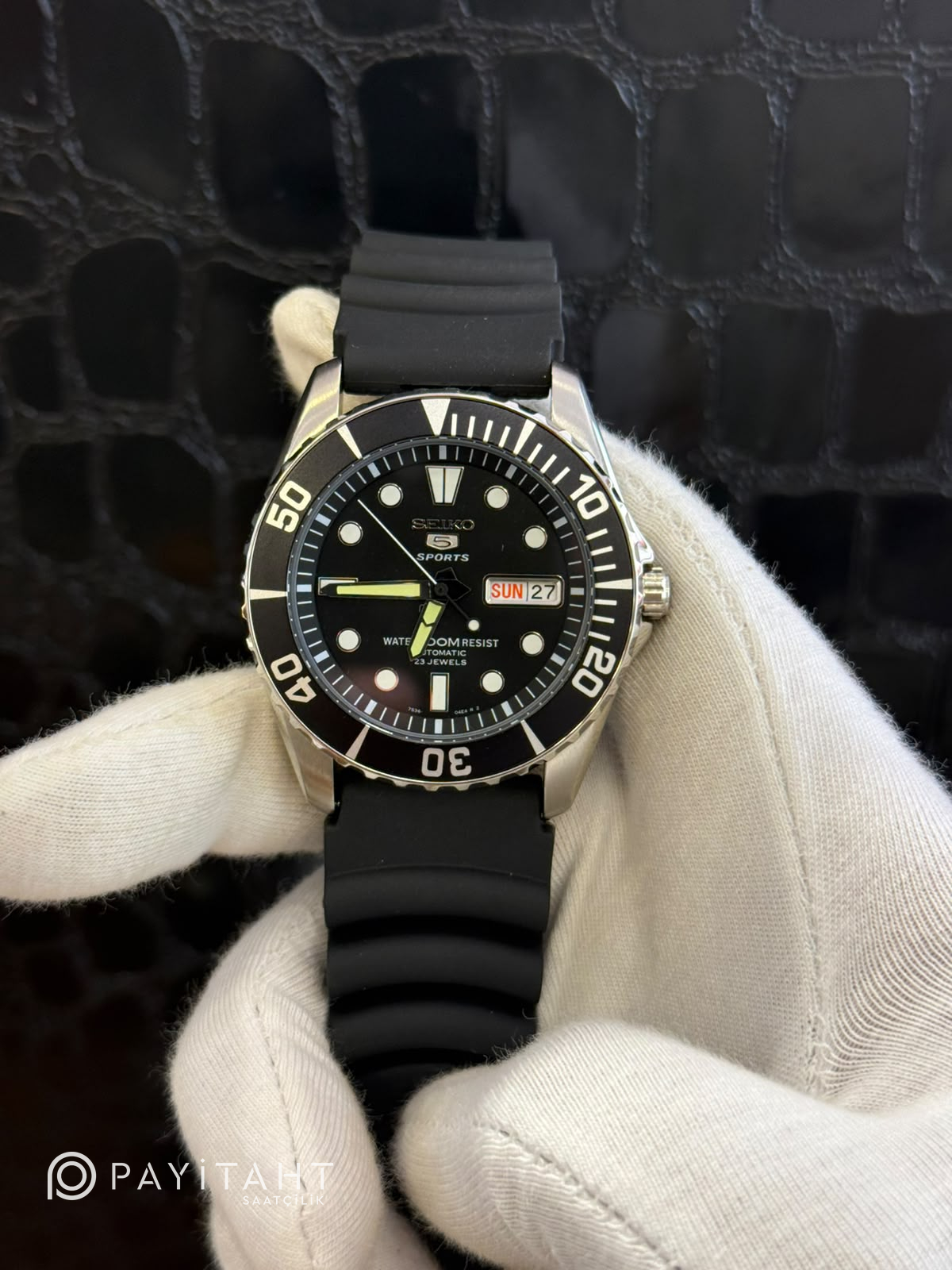 Seiko 5 Sports Sea Urchin SNZF17 Silikon Kordon | Replika
