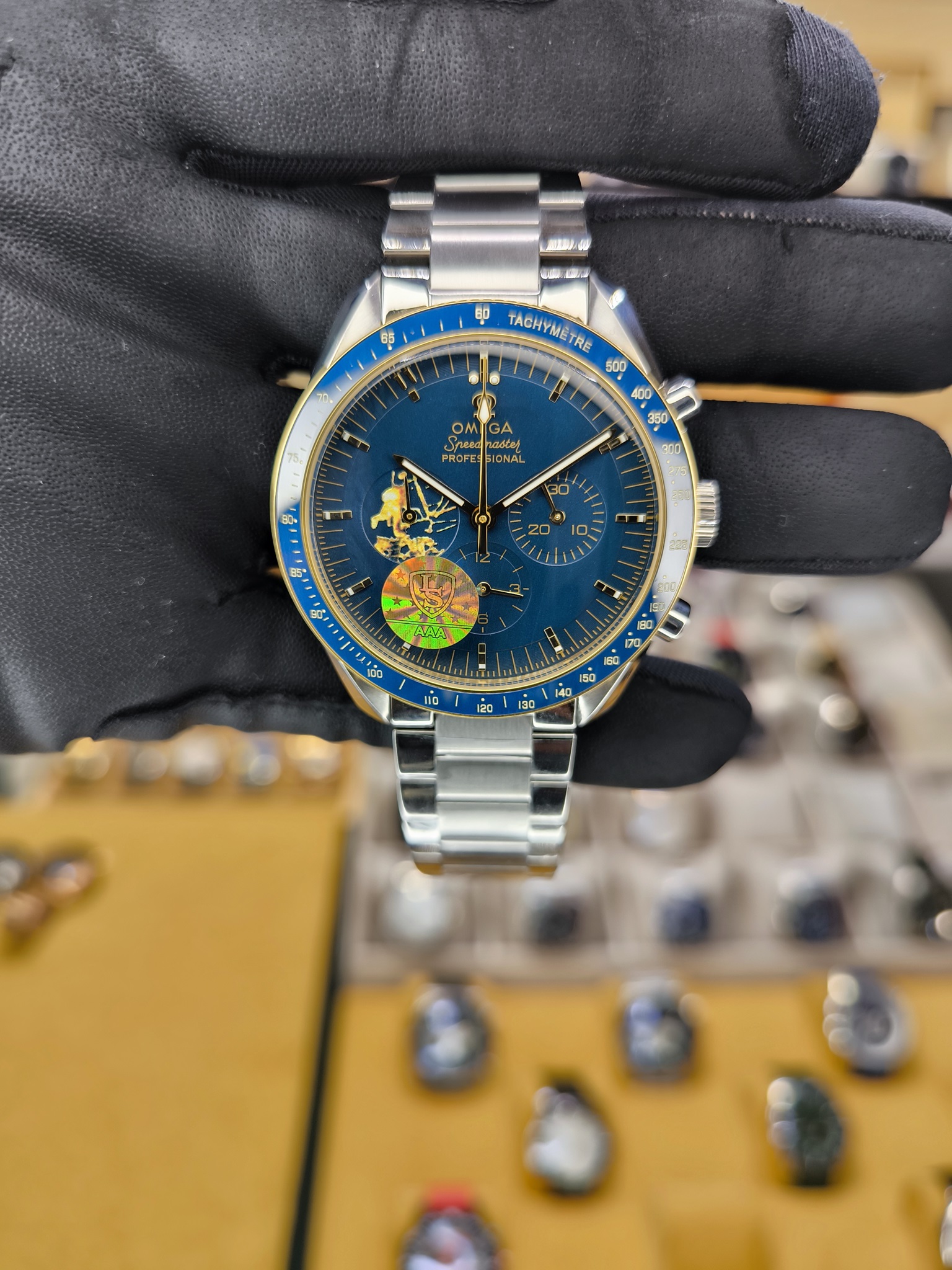MOONWATCH PROFESSIONAL APOLLO 11 50TH ANNIVERSARY CHRONOGRAPH