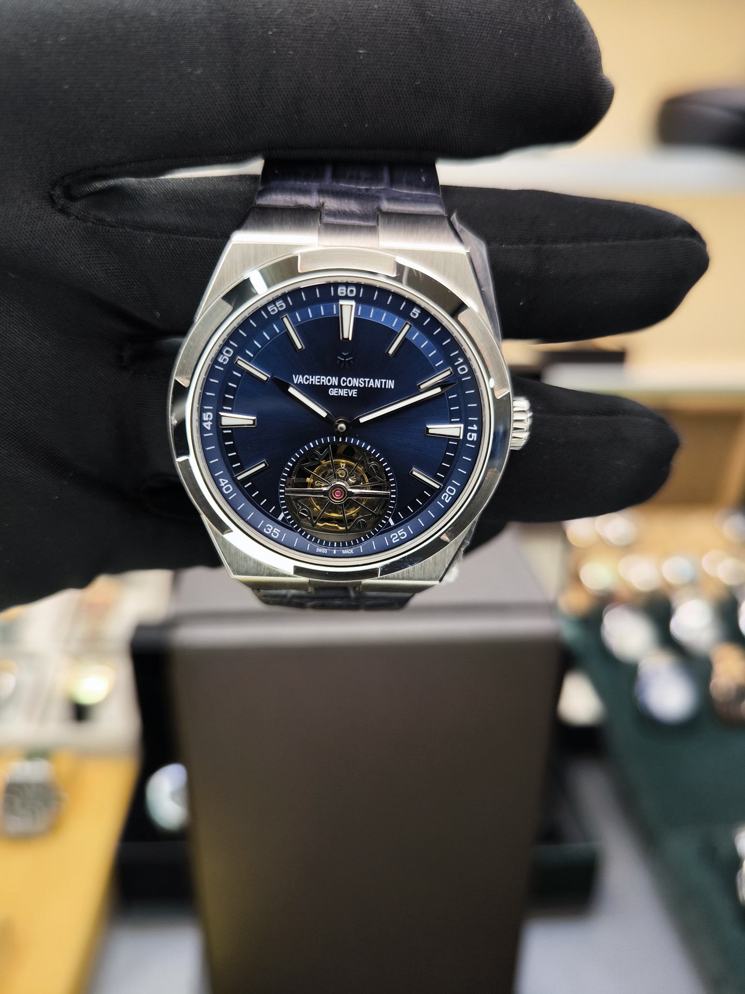 VACHERON CONSTANTIN OVERSEAS TOURBILLON ETA SAAT