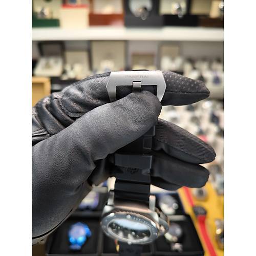 PAM 389 LUMINOR SUBMERSIBLE AMAGNETIC 1950 ETA SAAT