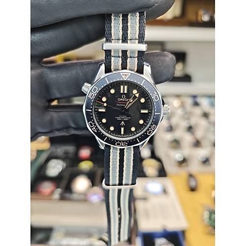 OMEGA SEAMASTER DVER 300 JAMES BOND REPLKA SAAT