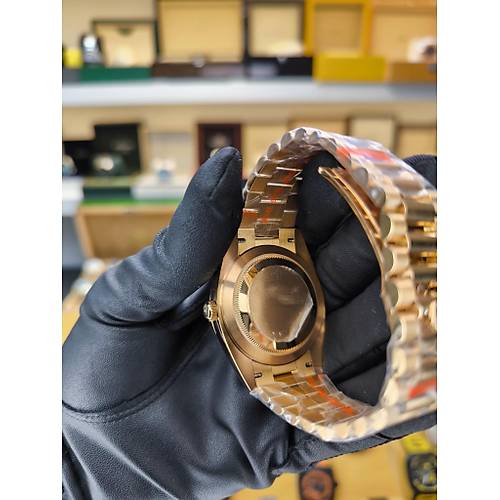 ROLEX Day-Date 40mm Rose ETA SAAT