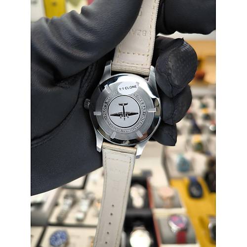 IWC PILOT MARK VIII IW327017 ETA SAAT