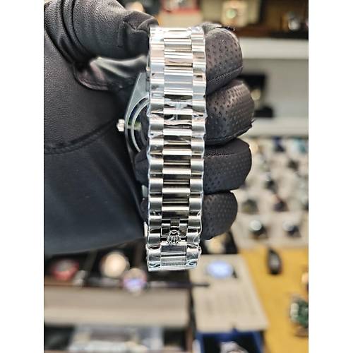 DAY DATE OTOMAT�K G�M�� S�YAH REPL�KA SAAT