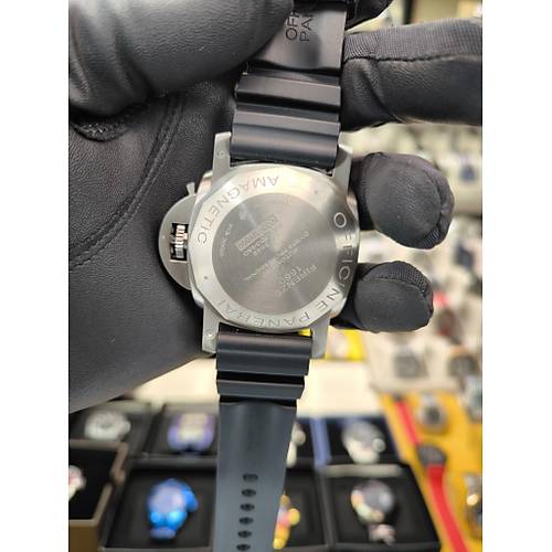 PAM 389 LUMINOR SUBMERSIBLE AMAGNETIC 1950 ETA SAAT