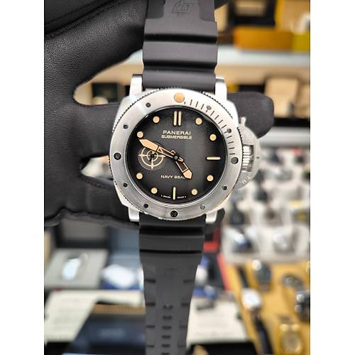 SUBMERSIBLE NAVY SEALS AUTOMATIC