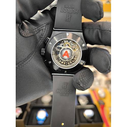 HUBLOT CLASSIC FUSION ETA SAAT
