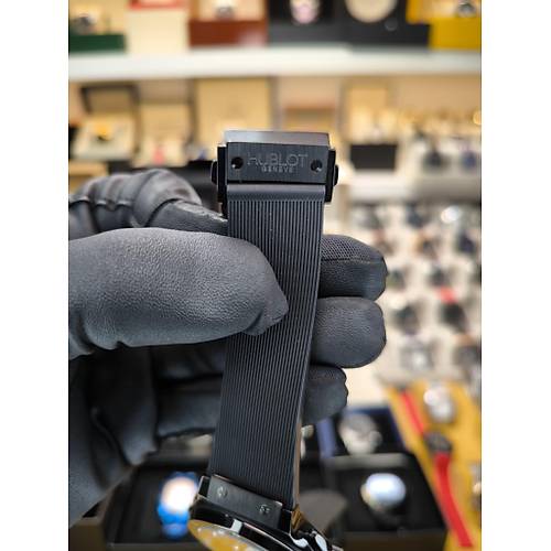 HUBLOT CLASSIC FUSION ETA SAAT