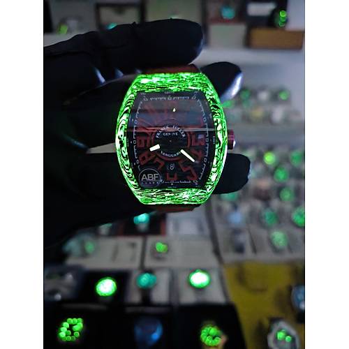 FRANCK MULLER VANGUARD CARBON ETA SAAT