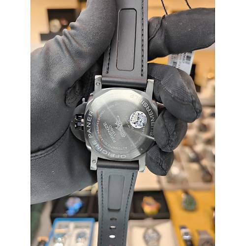 SUBMERSIBLE LUNA ROSSA AUTOMATIC REPL�KA SAAT