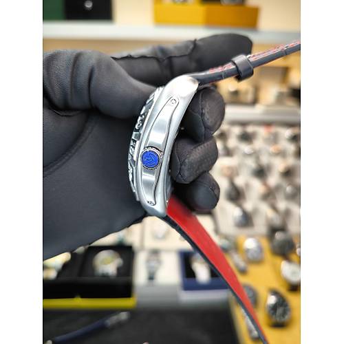 CONQUISTADOR TOURBILLON SINGAPORE GP REPL�KA SAAT