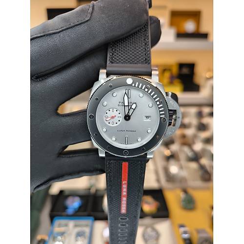 SUBMERSIBLE LUNA ROSSA AUTOMATIC REPL�KA SAAT