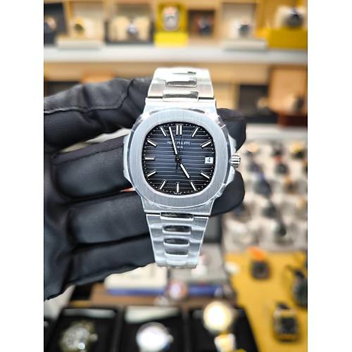 NAUTILUS 5711 ETA SAAT