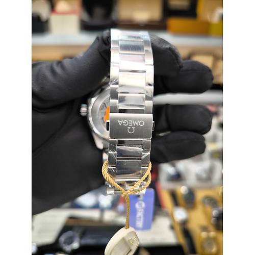 SEAMASTER AQUA TERRA WORLD TIMER 220.10.43.22.03.002 ETA SAAT