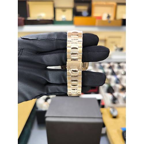 PATEK PHILIPPE NAUTILUS 5711/1R-001 ROSE ETA SAAT