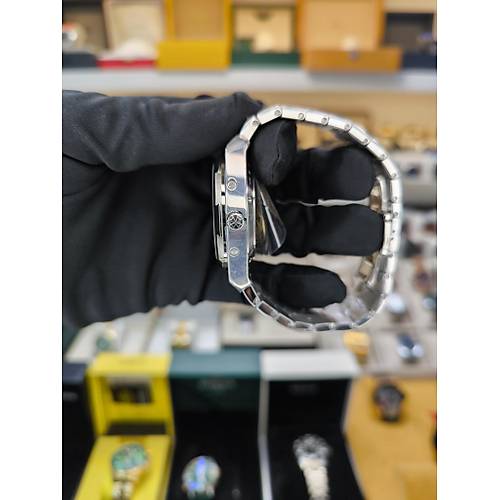 VACHERON CONSTANTIN OVERSEAS PERPETUAL CALENDER ULTRA THIN 4300V/220G.H151 ETA SAAT