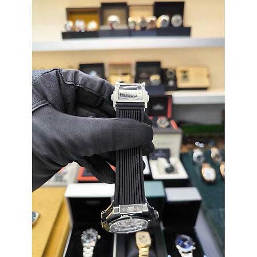 HUBLOT BIG BANG BLACK MAGIC TOURBILLON ETA SAAT