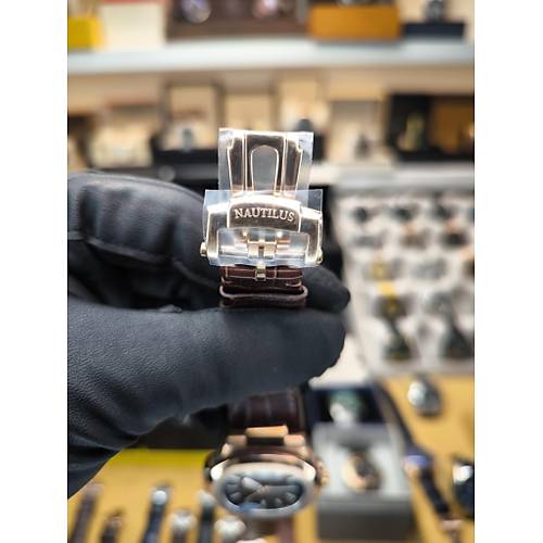 NAUTILUS 5711