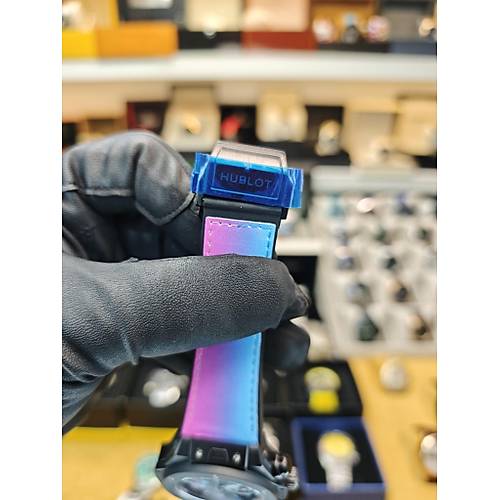 BIG BANG UNICO MAGIC CITY CRONOGRAPH REPL�KA SAAT