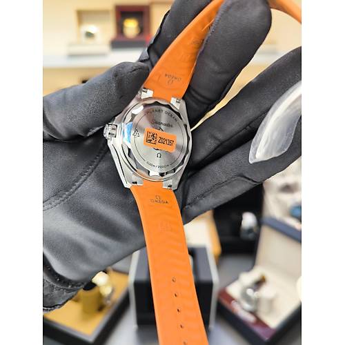 SEAMASTER PLANET OCEAN 600M 42MM  217.32.42.21.01.004 ETA SAAT