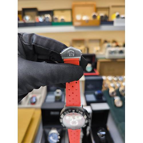 FORMULA 1 KIMI RAIKKONEN CRONOGRAPH REPL�KA SAAT