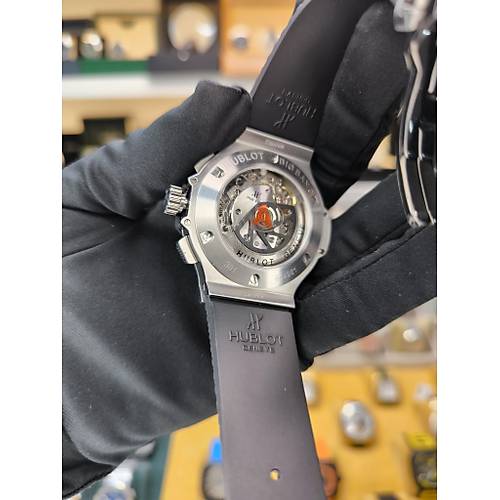 HUBLOT BIG BANG BLACK MAGIC 301.SX.130.RX ETA SAAT