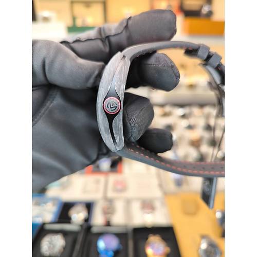 FRANCK MULLER VANGUARD CARBON ETA SAAT