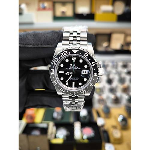 GMT-MASTER II BRUCE WAYNE JUBILEE 126710GRNR ETA SAAT