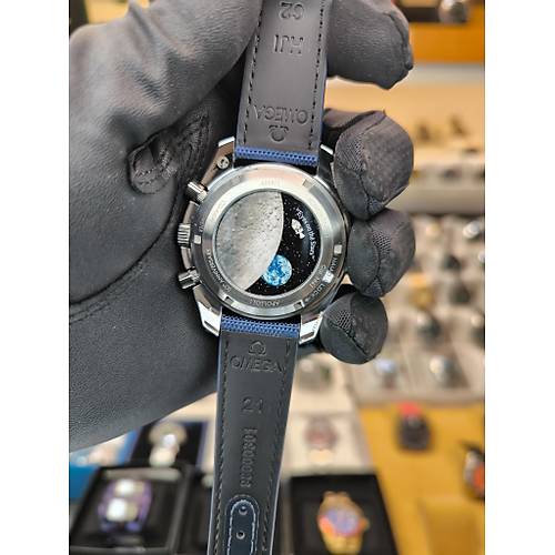 MOONWATCH PROFESSIONAL 50 TH SNOOPY CHRONOGRAPH