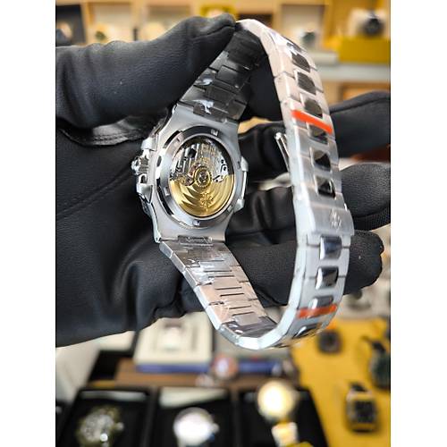 NAUTILUS 5711 ETA SAAT