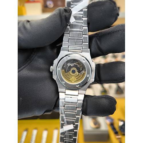 NAUTILUS 5711