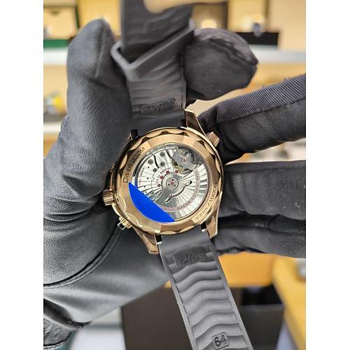 OMEGA Seamaster Diver 300M 44 mm Sedna Gold 210.62.44.51.01.001 ETA SAAT