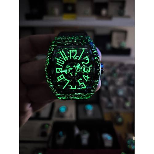 FRANCK MULLER VANGUARD RED V45 CARBON ETA SAAT