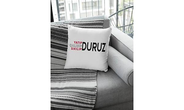 Yatp Sklp alp Duruz (Kare Yastk)