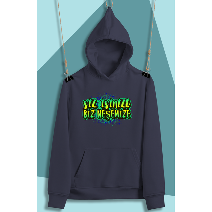 Siz ��inize Biz Ne�emize (�niseks  Kap��onlu)