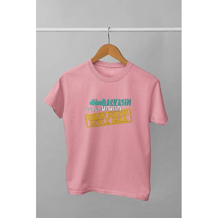 D�n Ba�kas�n Bug�n Ba�ka G�ran Girsin B�yle A�ka(�niseks �ocuk Ti��rt)