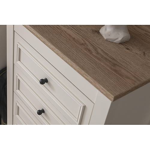 Petra Ay Gen� Odas�