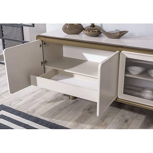 Bak� Yemek Odas�