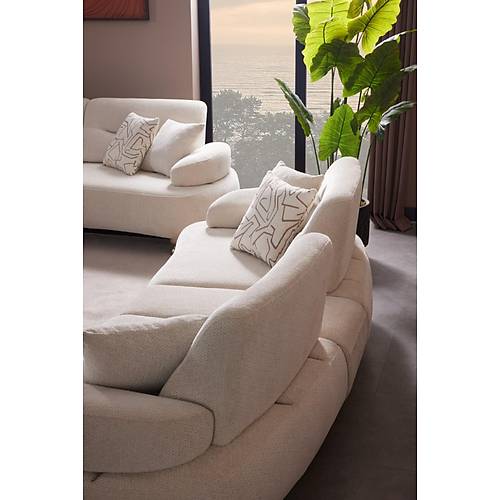 Clara Koltuk Tak�m�