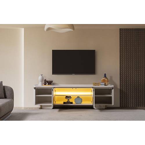 Pascal Luxury Tv nitesi
