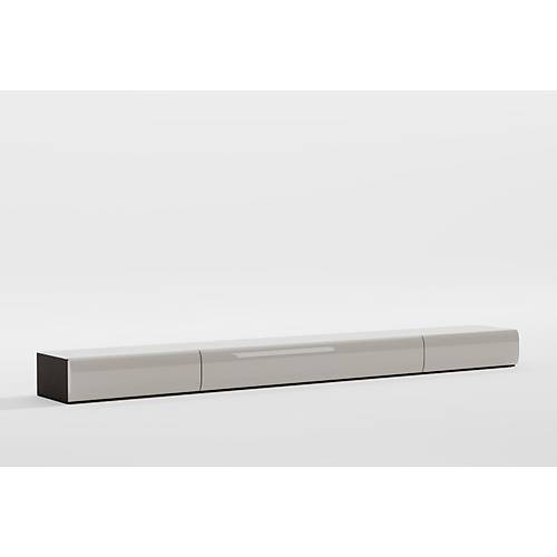 Rivian Tv �nitesi