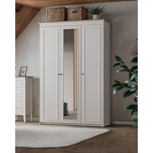 Petra Ay Gen� Odas�