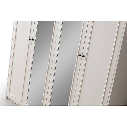 Petra Ay Gen� Odas�