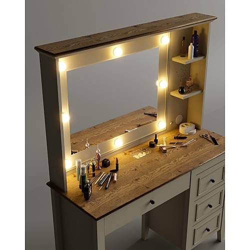 Petra Ay Gen� Odas�