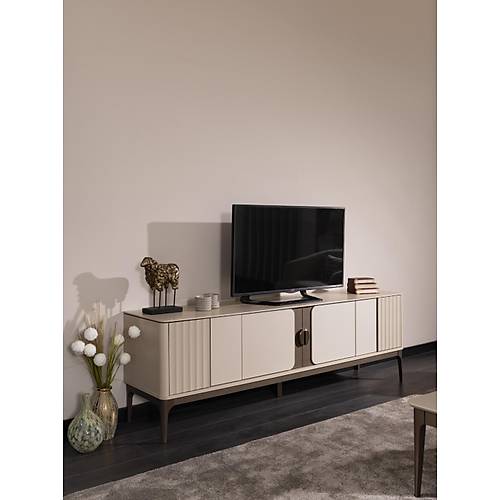 �nci Tv �nitesi