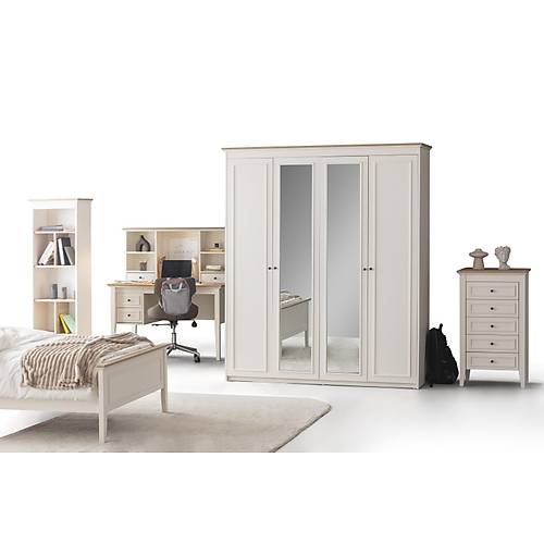 Petra Ay Gen� Odas�