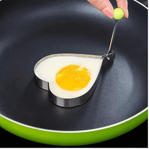 Metalik Kalp �eklinde Metal Omlet Yumurta ve Krep Kal�plar�