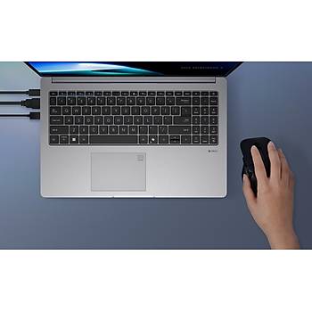 ASUS P1503CVA-I516512G0D 15.6