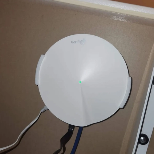 TP-Link Deco M9 Plus AC2200 Uyumlu Duvar Ask� Stand� - Beyaz Montaj Aparat�