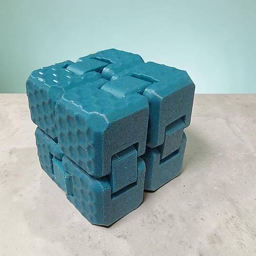Sonsuz Stres K�p� Infinity Cube - Parmak Egzersiz ve Odaklanma Aparat�